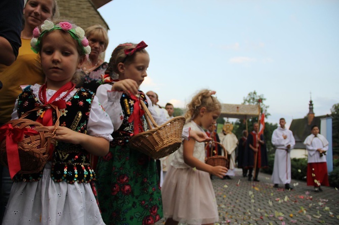 Krużlowa. Rozpoczęcie odpustu ku czci Przemienienia Pańskiego