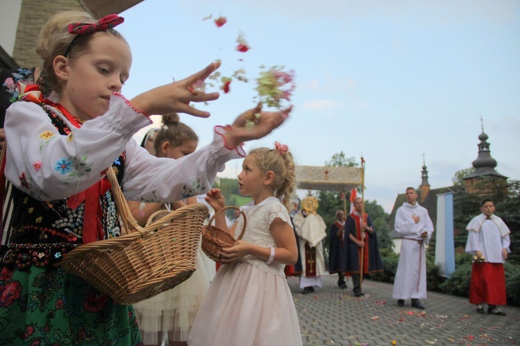 Krużlowa. Rozpoczęcie odpustu ku czci Przemienienia Pańskiego