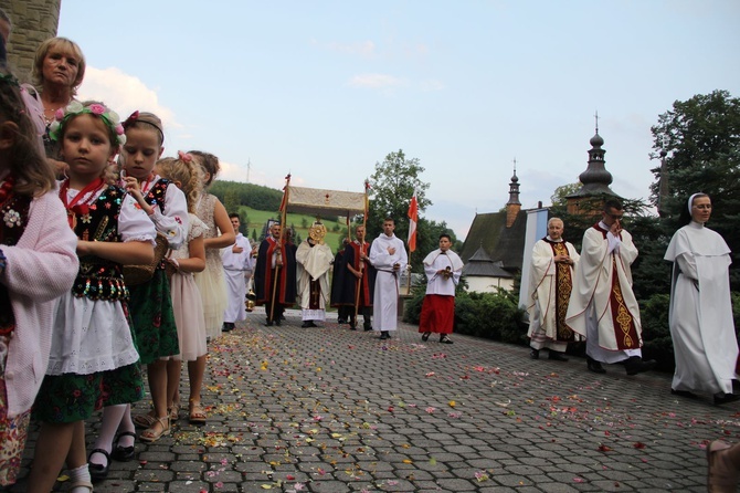 Krużlowa. Rozpoczęcie odpustu ku czci Przemienienia Pańskiego