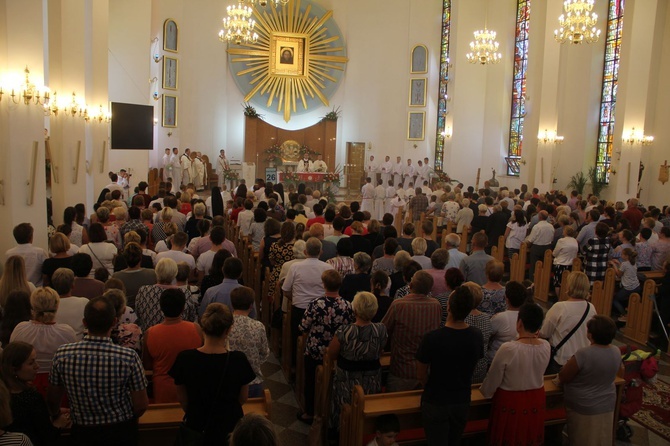 Krużlowa. Rozpoczęcie odpustu ku czci Przemienienia Pańskiego