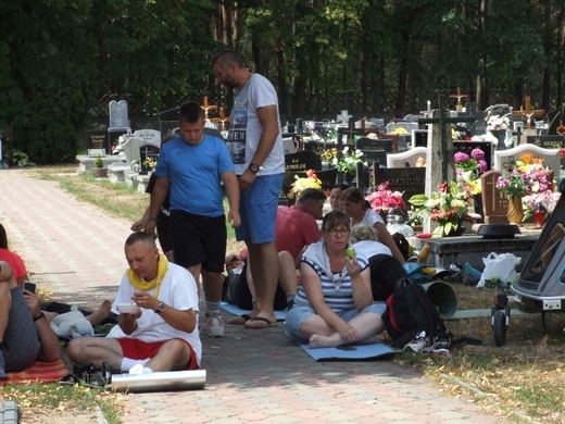 74. Piesza Rybnicka Pielgrzymka - postój w Miotku