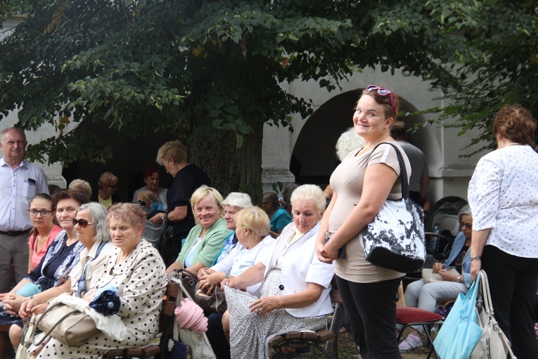 Pielgrzymka do Miedniewic