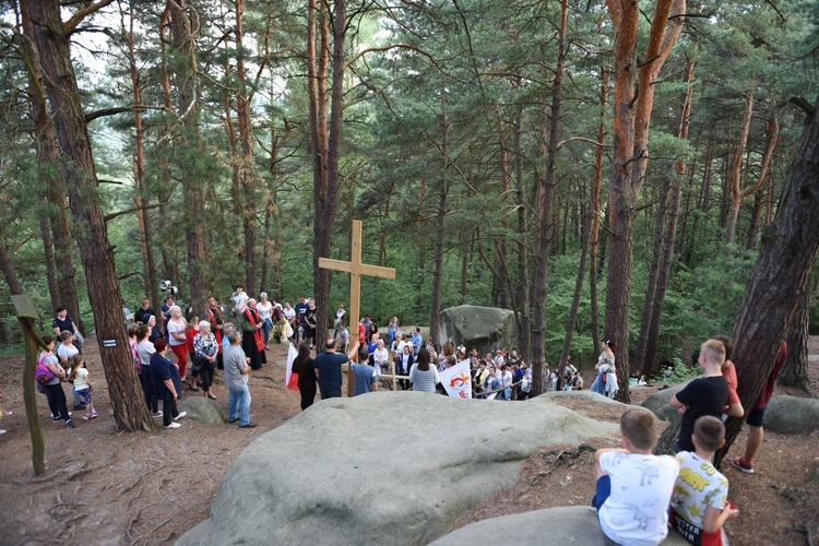 Droga Krzyżowa w Skamieniałym Mieście