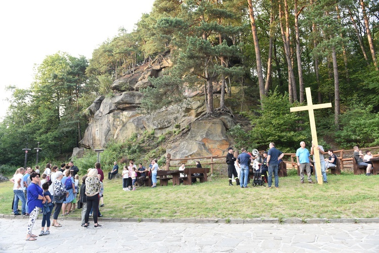 Droga Krzyżowa w Skamieniałym Mieście