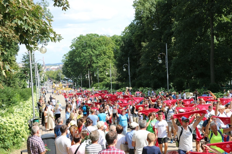 74. Piesza Rybnicka Pielgrzymka. Pątnicy u celu