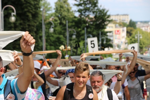 74. Piesza Rybnicka Pielgrzymka. Pątnicy u celu