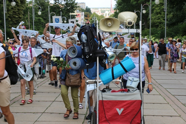 74. Piesza Rybnicka Pielgrzymka. Pątnicy u celu