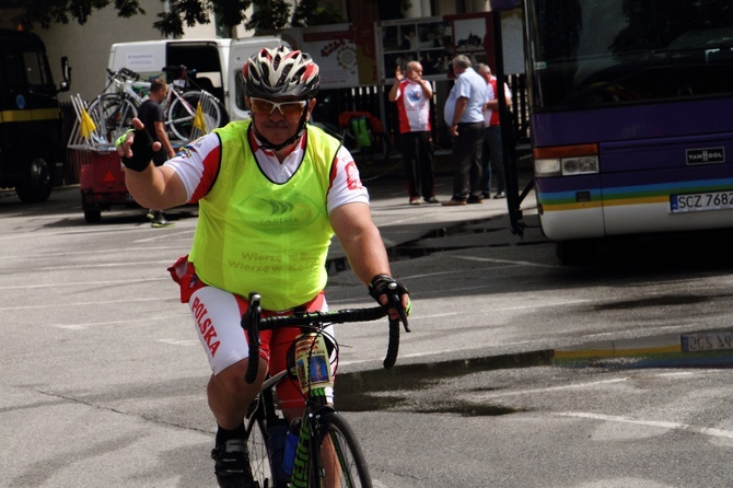 Rozpoczęcie 11. Góralskiej Pielgrzymki Rowerowej z Giewontu na Hel