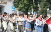 56. Tydzień Kultury Beskidzkiej - korowód na ulicach Żywca - 2019