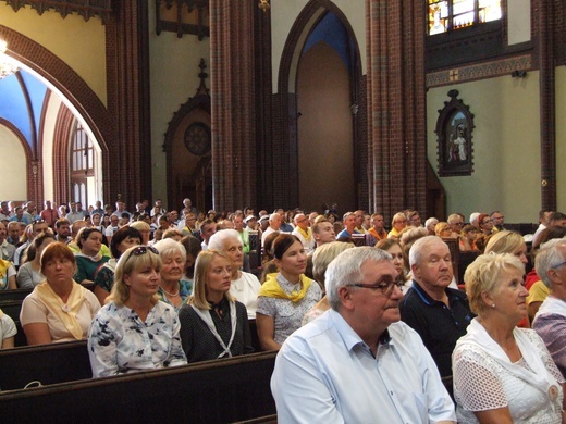 74. Rybnicka Pielgrzymka - powitanie w bazylice