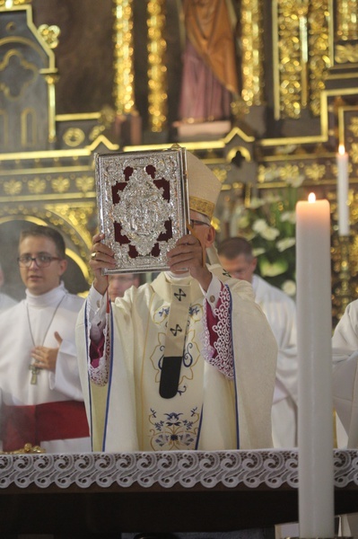 Mikołów. I rocznica koronacji Matki Bożej