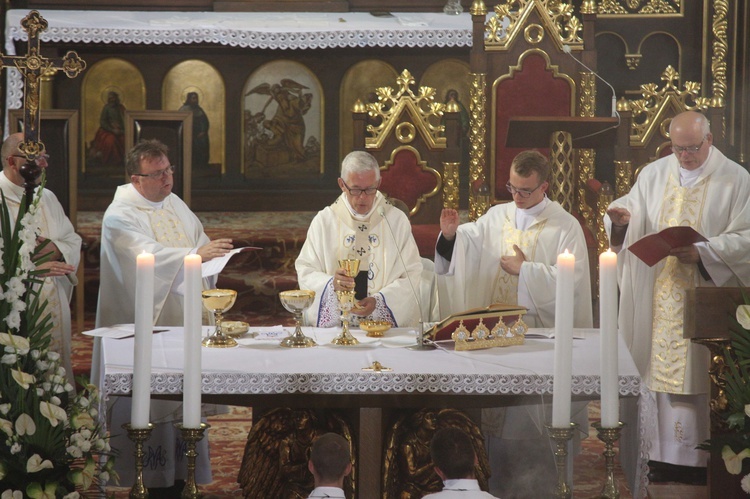 Mikołów. I rocznica koronacji Matki Bożej