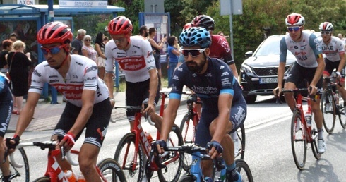 Tour de Pologne: III etap rozegrano na ulicach górnośląskich miast. Zginął jeden z kolarzy