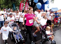 ▲	W poprzednich 7 edycjach wystartowało w sumie 10 tys. śmiałków, którzy przebiegli łącznie 57 154 km i zebrali aż 1 047 255 zł. Wszystkie pieniądze zostały przekazane  na wyposażenie szpitala.