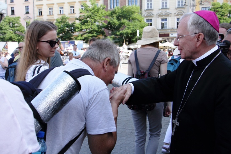 Wyjście 39. Pieszej Pielgrzymki Krakowskiej na Jasną Górę