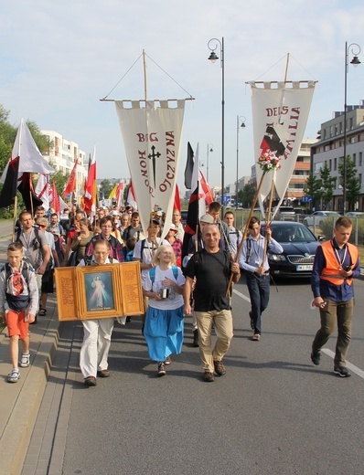 Świątynia Opatrzności Bożej na trasie "siedemnastek"