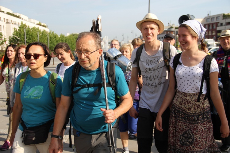 Świątynia Opatrzności Bożej na trasie "siedemnastek"