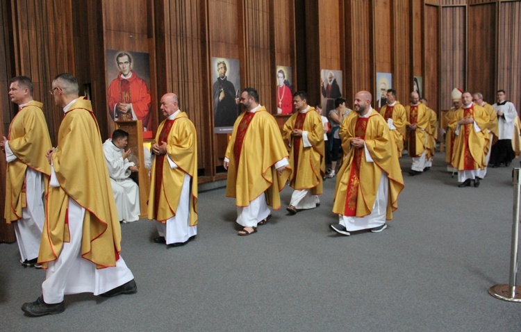 Świątynia Opatrzności Bożej na trasie "siedemnastek"