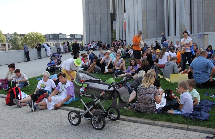 Świątynia Opatrzności Bożej na trasie "siedemnastek"