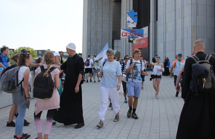 Świątynia Opatrzności Bożej na trasie "siedemnastek"