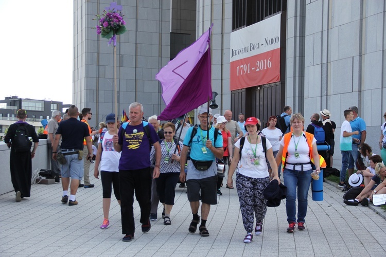 Świątynia Opatrzności Bożej na trasie "siedemnastek"