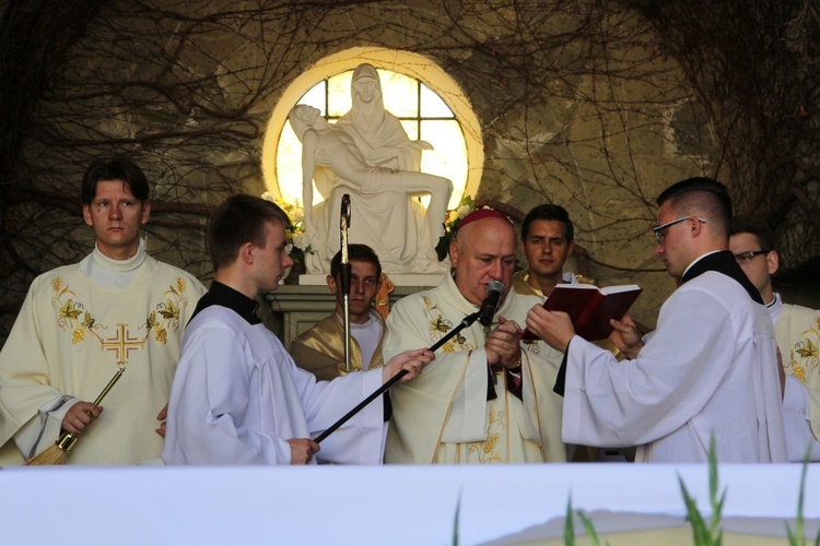 28. Piesza Pielgrzymka Bielsko-Żywiecka na Jasną Górę - Msza św. w Hałcnowie - 2019