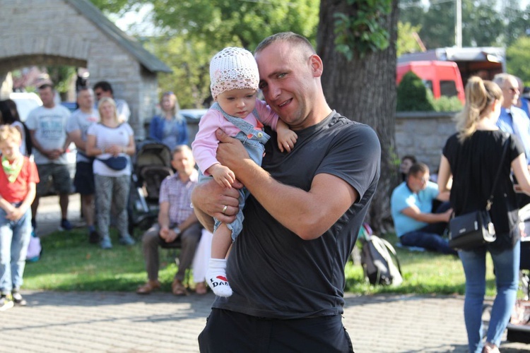 28. Piesza Pielgrzymka Bielsko-Żywiecka na Jasną Górę - Msza św. w Hałcnowie - 2019