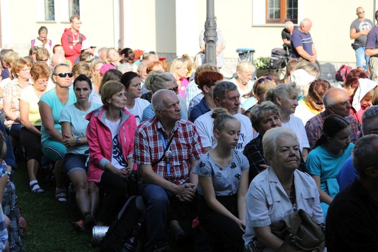 28. Piesza Pielgrzymka Bielsko-Żywiecka na Jasną Górę - Msza św. w Hałcnowie - 2019