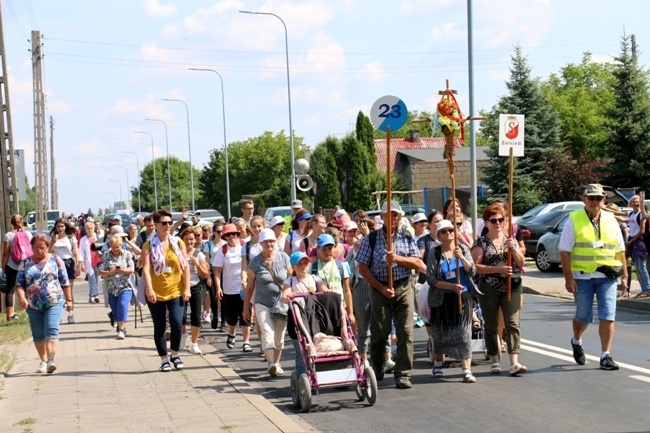 Wyjście pielgrzymki diecezji radomskiej cz. 2