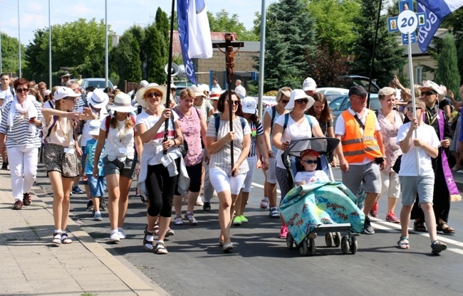 Wyjście pielgrzymki diecezji radomskiej cz. 2