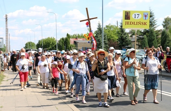 Wyjście pielgrzymki diecezji radomskiej cz. 2