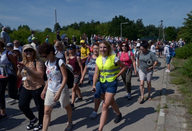 Wyjście pielgrzymki diecezji radomskiej cz. 2