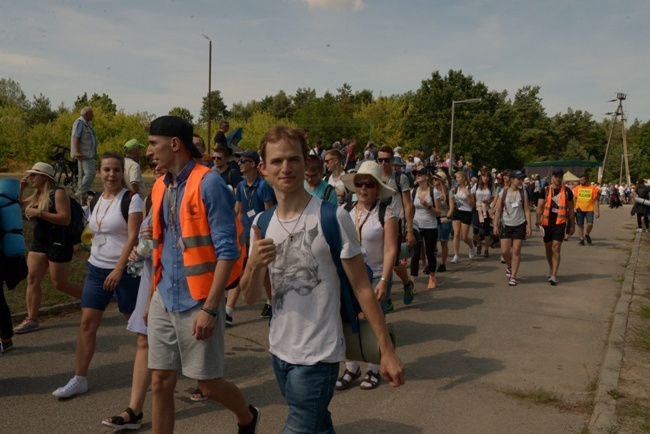 Wyjście pielgrzymki diecezji radomskiej cz. 2