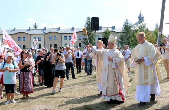 Wyjście pielgrzymki diecezji radomskiej cz. 1