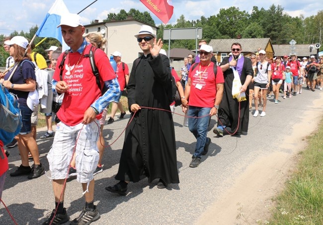 Kolumna skarżyska radomskiej pielgrzymki