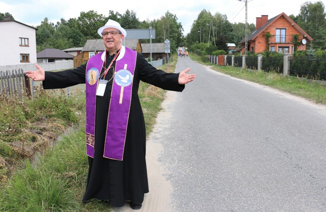 Kolumna skarżyska radomskiej pielgrzymki