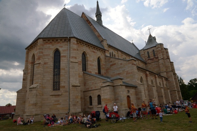 Kolumna skarżyska radomskiej pielgrzymki