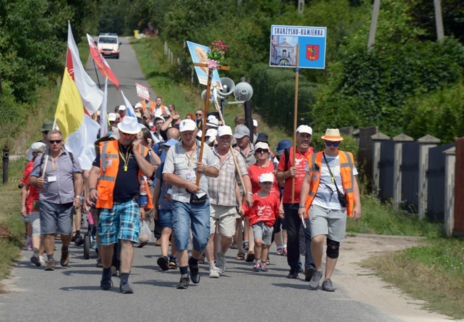 Kolumna skarżyska radomskiej pielgrzymki