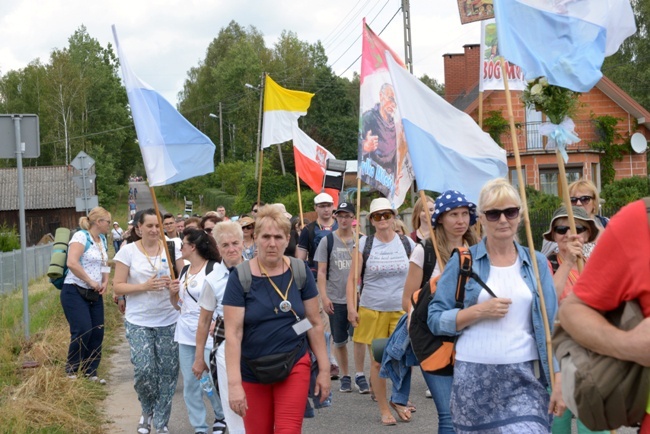 Kolumna skarżyska radomskiej pielgrzymki