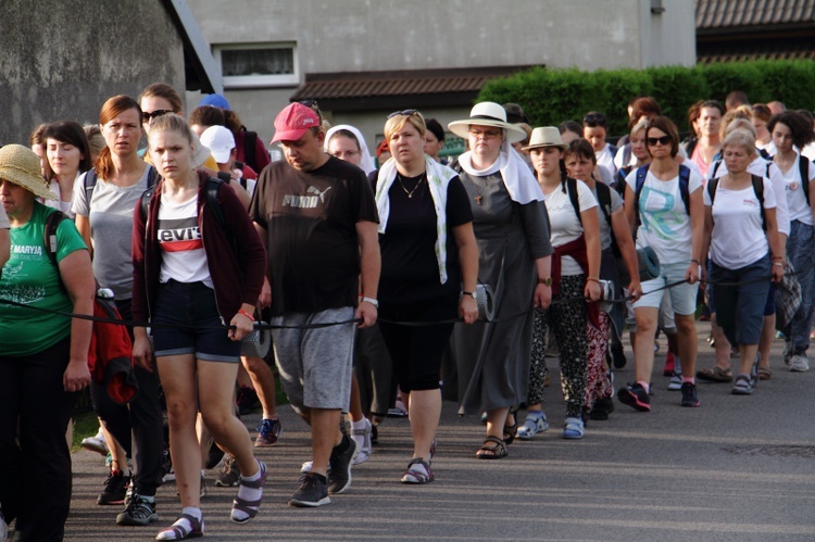 Wspólnota II - śródmiejska - 39. PPK zmierza na Jasną Górę