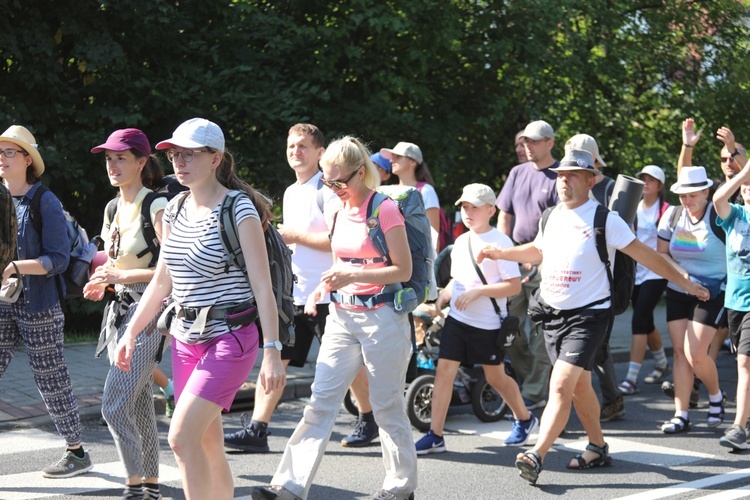 28. pielgrzymka diecezjalna wyrusza z Hałcnowa na Jasną Górę - 2019