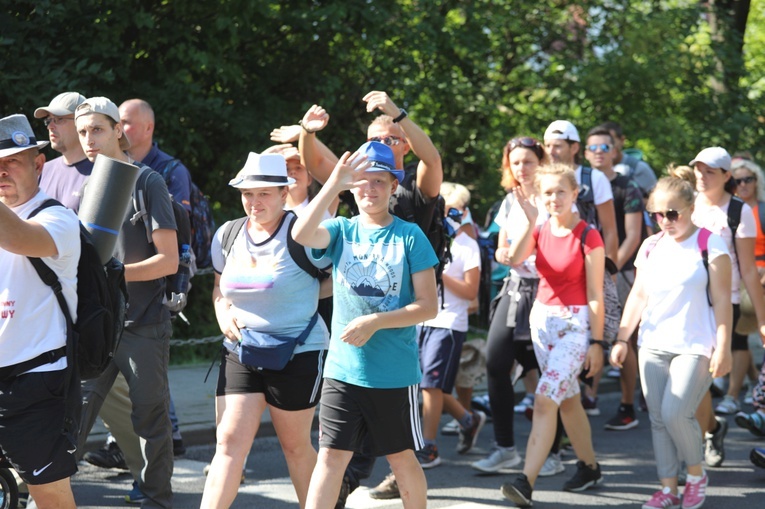 28. pielgrzymka diecezjalna wyrusza z Hałcnowa na Jasną Górę - 2019