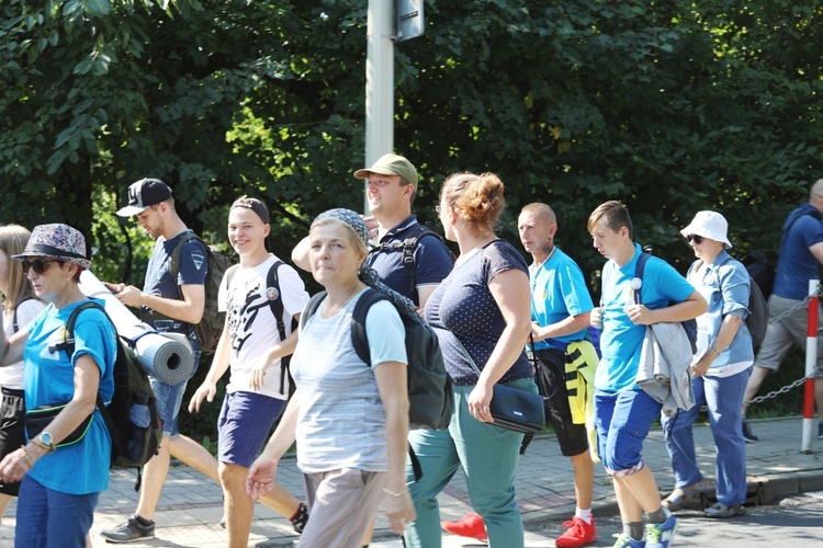 28. pielgrzymka diecezjalna wyrusza z Hałcnowa na Jasną Górę - 2019