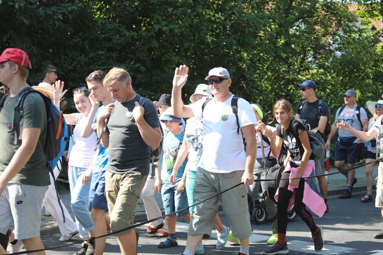 28. pielgrzymka diecezjalna wyrusza z Hałcnowa na Jasną Górę - 2019