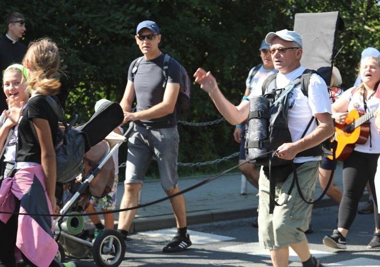 28. pielgrzymka diecezjalna wyrusza z Hałcnowa na Jasną Górę - 2019