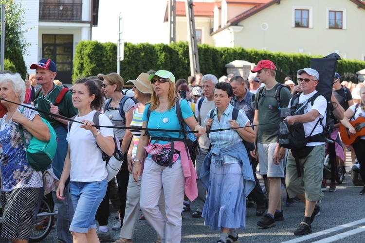 28. pielgrzymka diecezjalna wyrusza z Hałcnowa na Jasną Górę - 2019