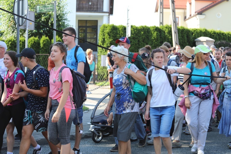 28. pielgrzymka diecezjalna wyrusza z Hałcnowa na Jasną Górę - 2019