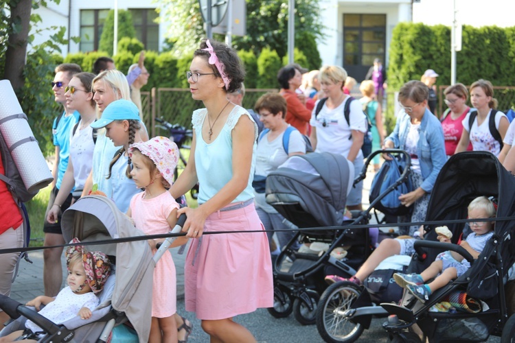 28. pielgrzymka diecezjalna wyrusza z Hałcnowa na Jasną Górę - 2019