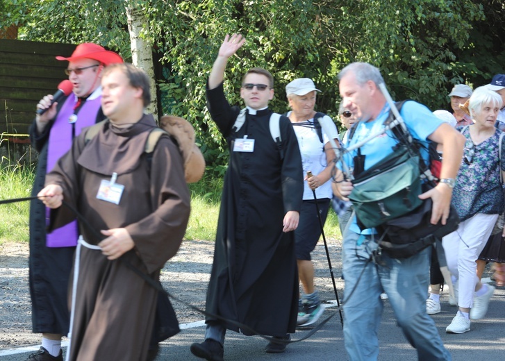 28. pielgrzymka diecezjalna wyrusza z Hałcnowa na Jasną Górę - 2019