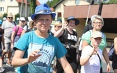 Pielgrzymi hałcnowscy na trasie - w Pisarzowicach - 2019